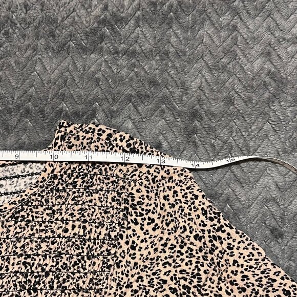 Urban Romantics Leopard Shirt Smocked Top Animal Print Casual - Picture 3 of 6